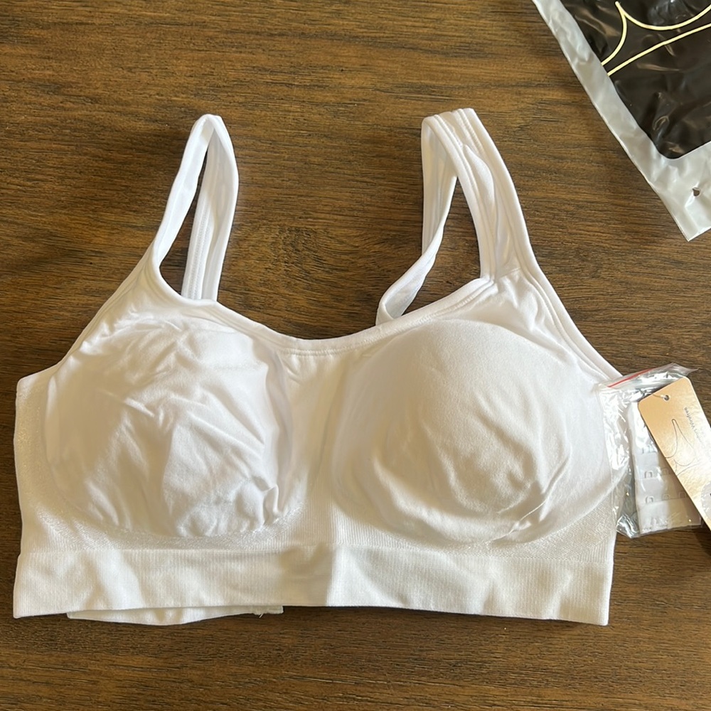 Truekind wire free bra white M